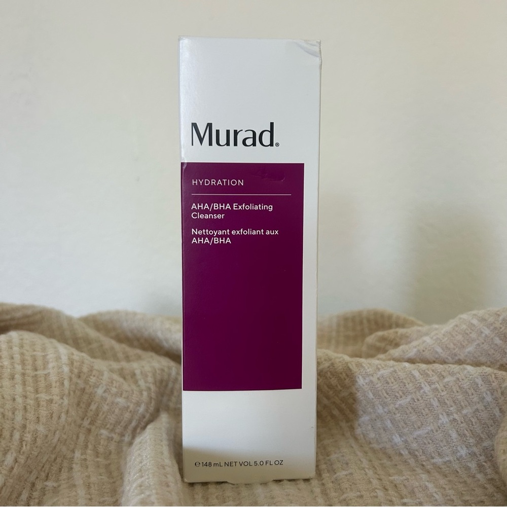 Murad Hydration Exfoliating Cleanser - White and Purple